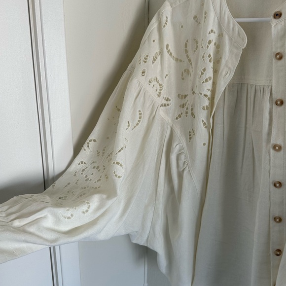 Pilcro by Anthropologie Cream Button Down Shirt with Embroidered Details - Picture 4 of 7